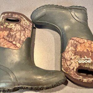 ~~BOGS Waterproof Camo Boots BOGS Women's 8 Classic Camo Snow INSULATED